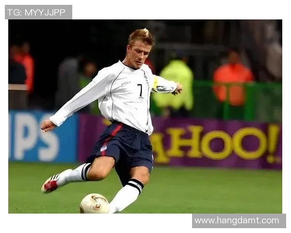 足球场上的风云人物耍帅瞬间揭秘与球迷心目中的偶像魅力分析