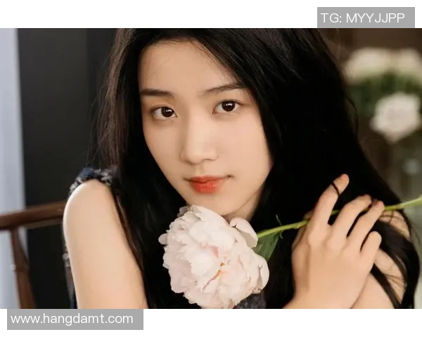 足球明星与中国美女的浪漫邂逅揭示了体育与时尚的完美结合